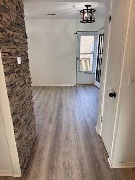 Building Photo - 260 Barley Cir