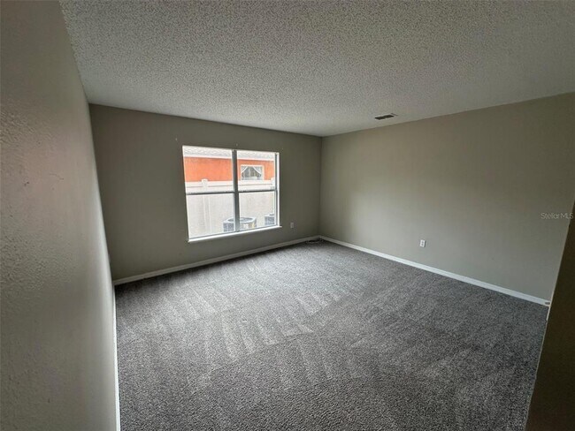 Building Photo - 1761 Pompano Dr