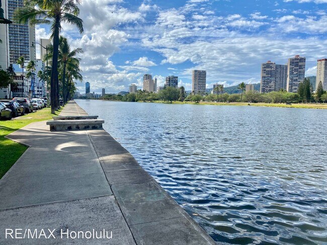 Building Photo - 2 br, 2 bath House - 2355 Ala Wai Blvd Apt...