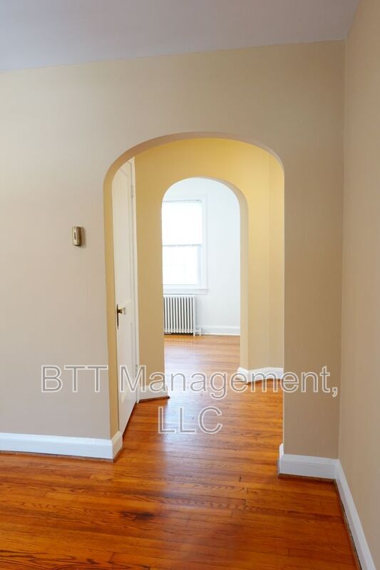 Building Photo - 8207 Garland Ave