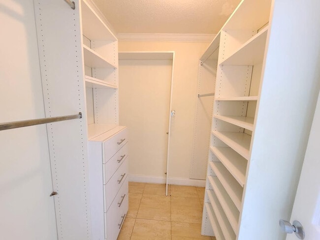 Building Photo - 1829 N A St