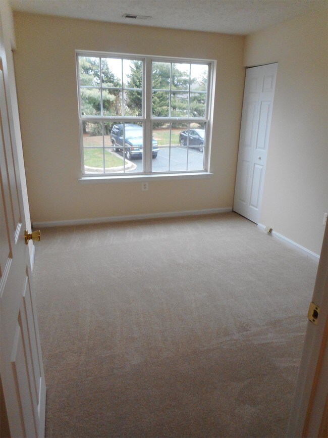 Building Photo - 108 Bayland Dr