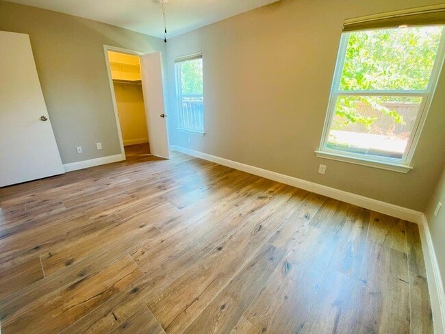 Building Photo - 13000 Pollard Dr