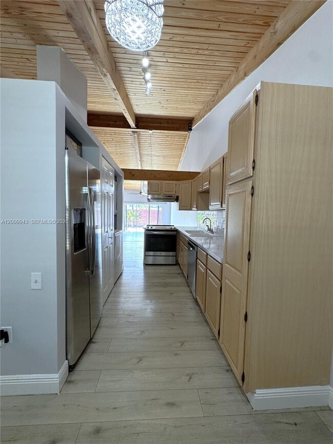 Building Photo - 13640 SW 102nd Ln