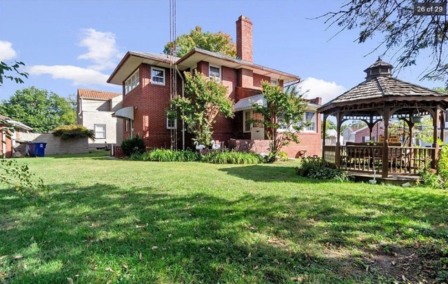 Building Photo - Charming Brick Home with Character & Modern Updates