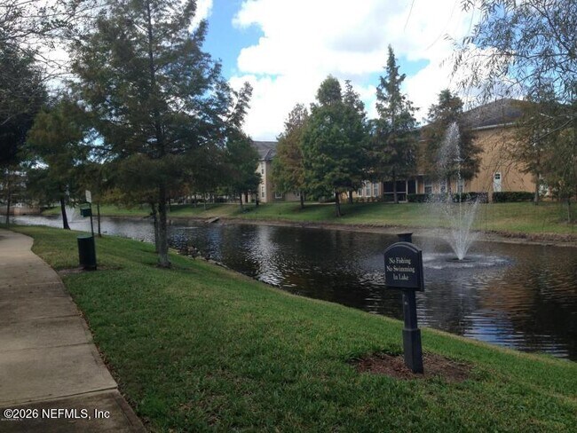 Building Photo - 10075 Gate Pkwy