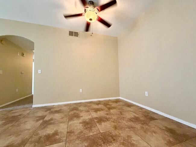 Building Photo - Coming soon: 1st floor 2 bedroom condo in central Green Valley