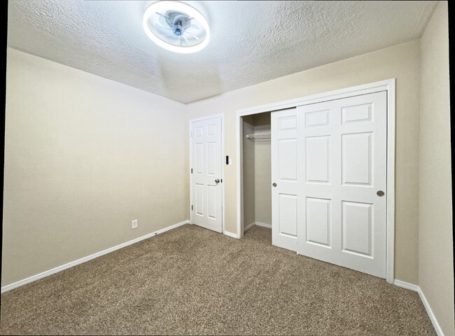 Building Photo - Summer Siesta by the Pool!