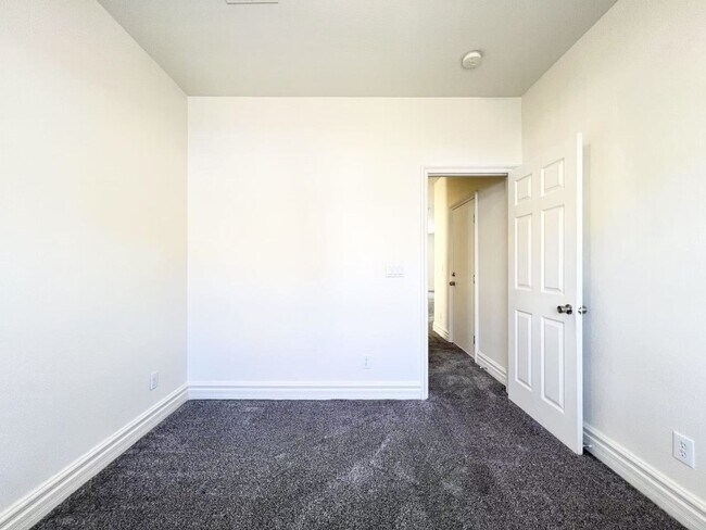 Building Photo - 9773 Marcelline Ave