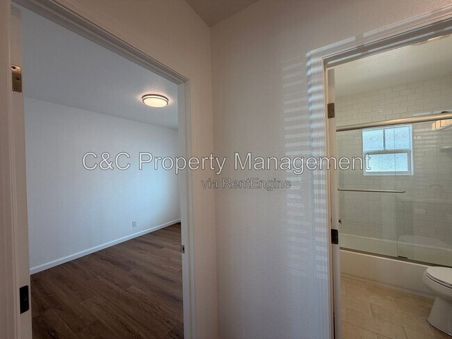 Building Photo - 595 Pearl St