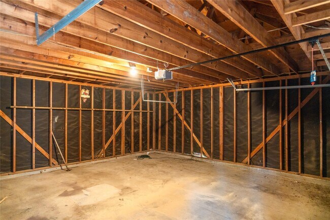 Building Photo - 3523 Ashlock Dr