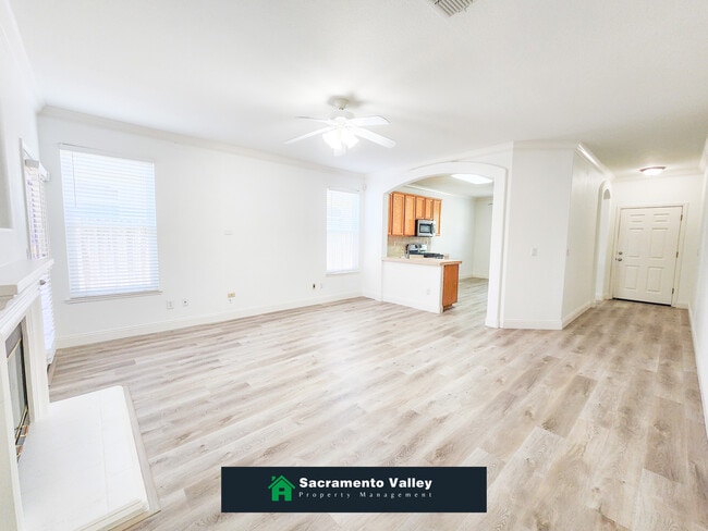 Building Photo - 1901 Yarnell Way