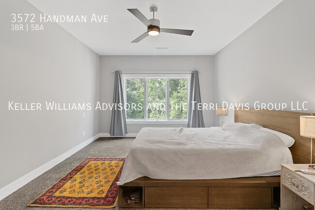 Building Photo - 3572 Handman Ave