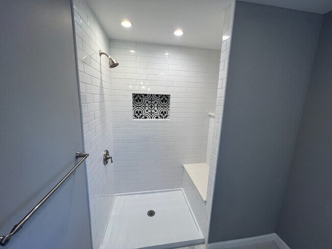 Building Photo - 415-417 Chestnut