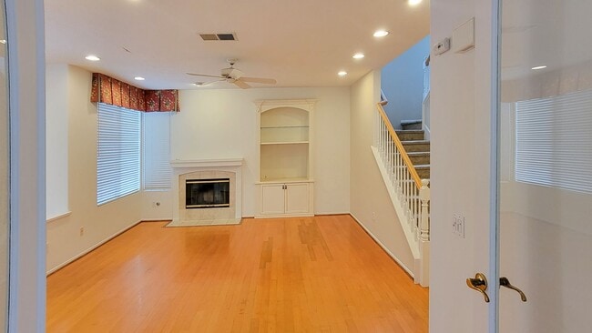 Building Photo - 12138 Wooded Vista Ln
