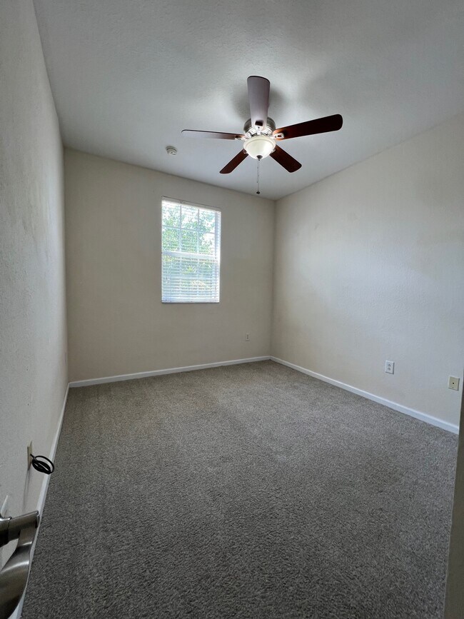 Bedroom 2 - 938 NE 29th Ter