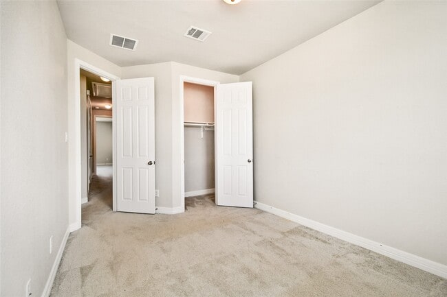 Building Photo - 18225 Crystal Knoll Dr