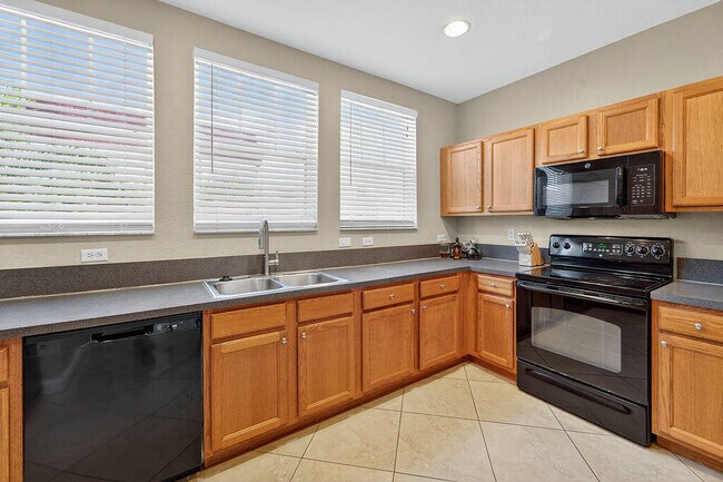 Building Photo - 1730 Borrego Way