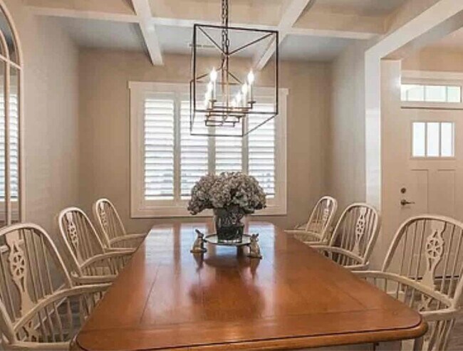 Building Photo - 7 Montaugue St