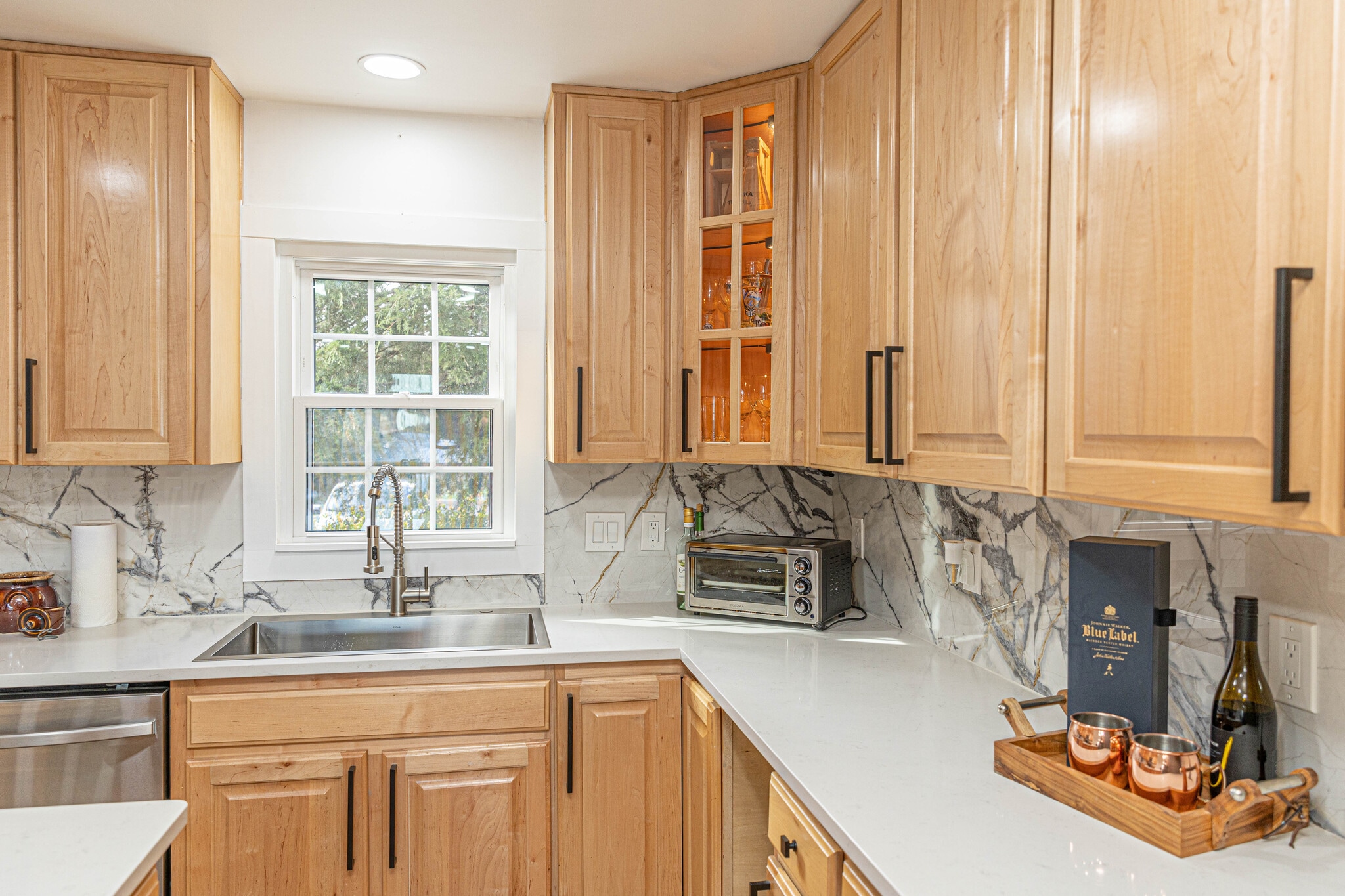 Building Photo - 212 Ambler St