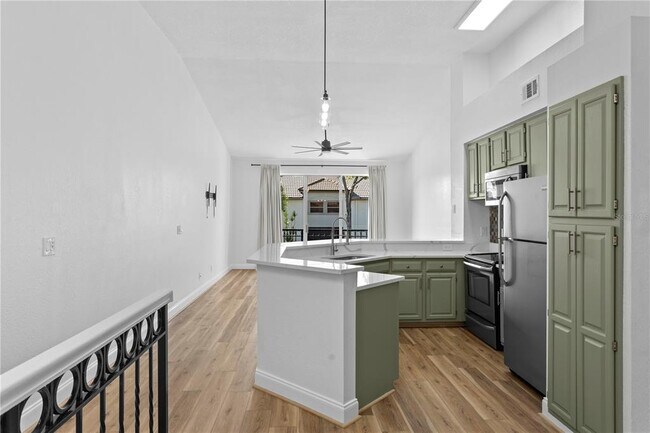 Building Photo - 604 Arbor Lake Ln