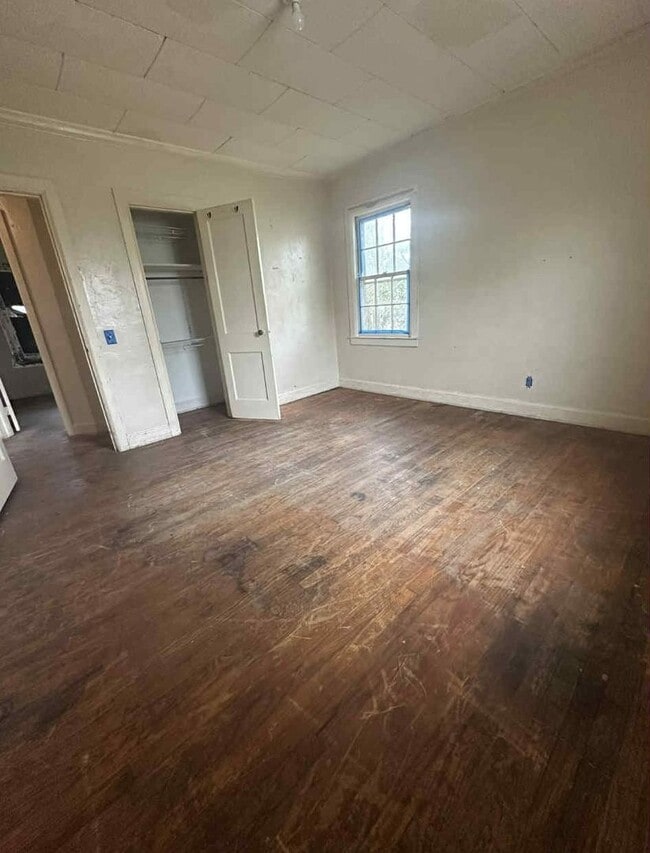 Building Photo - 3 Bed/1 Bath House