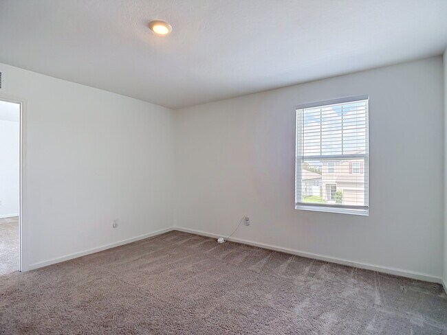 Building Photo - 35544 Shade Fern Ln