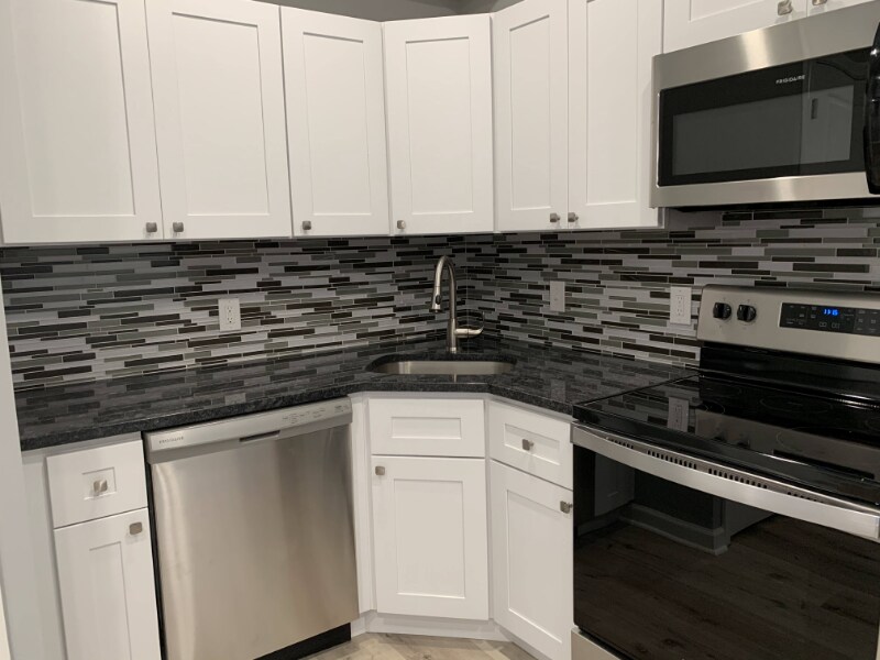 Building Photo - 517 S 42nd St