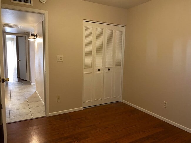 Building Photo - I-10 and Baseline, 3 bed, 2 bath, Patio home Fridge Included
