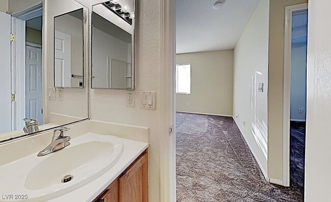 Building Photo - 3313 Carefree Beauty Ave