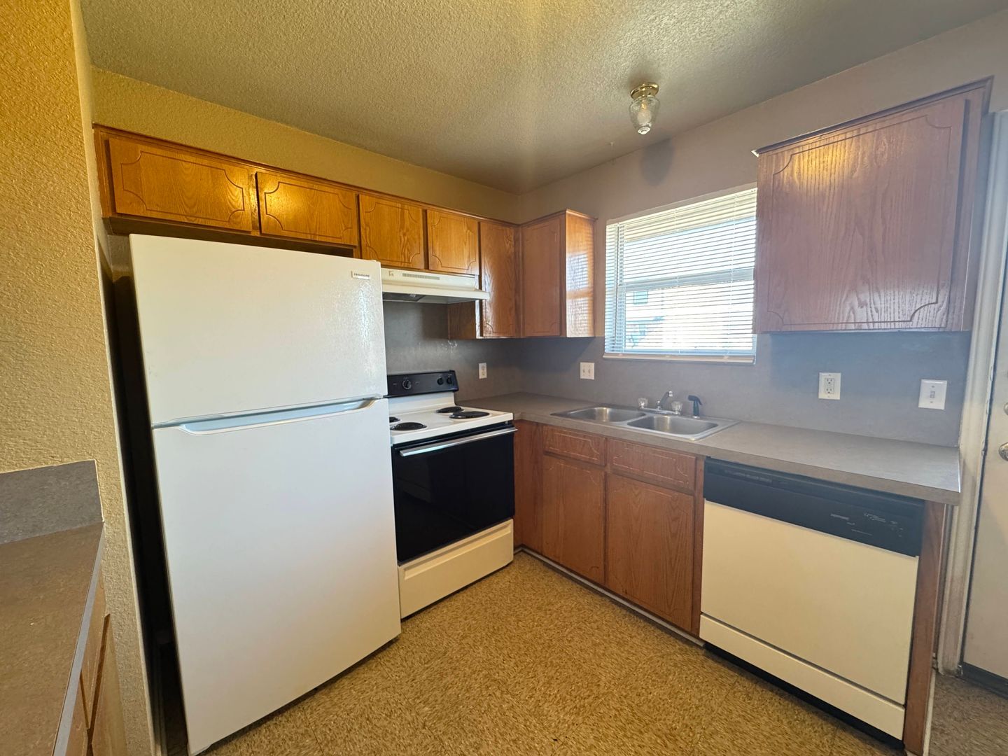 Building Photo - 1712 Old FM 440 Rd