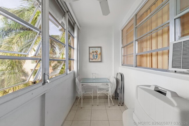 Building Photo - 1333 E Hallandale Beach Blvd