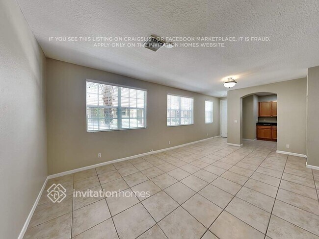 Building Photo - 1428 W Wickham Cir