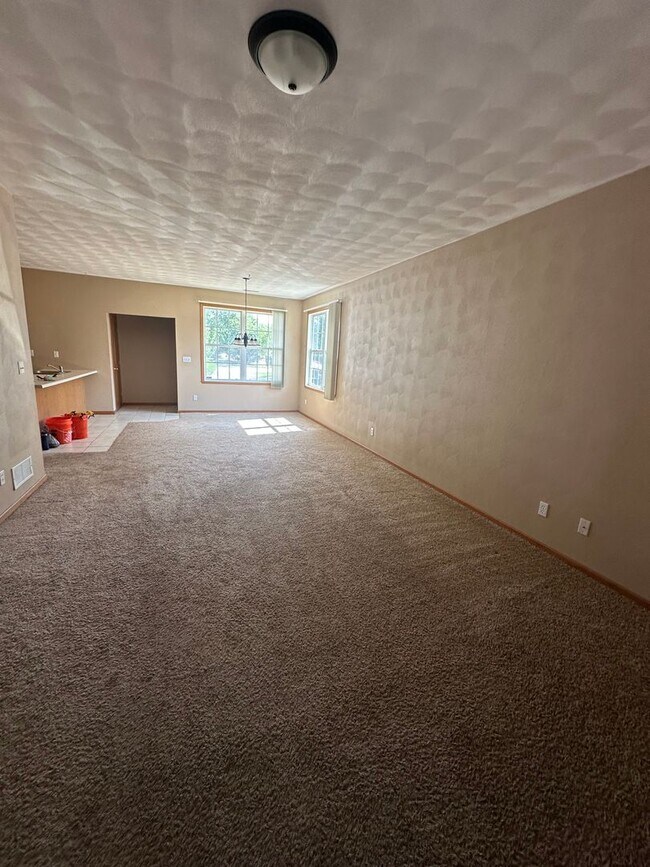 Building Photo - 10318 Metalmark Ln