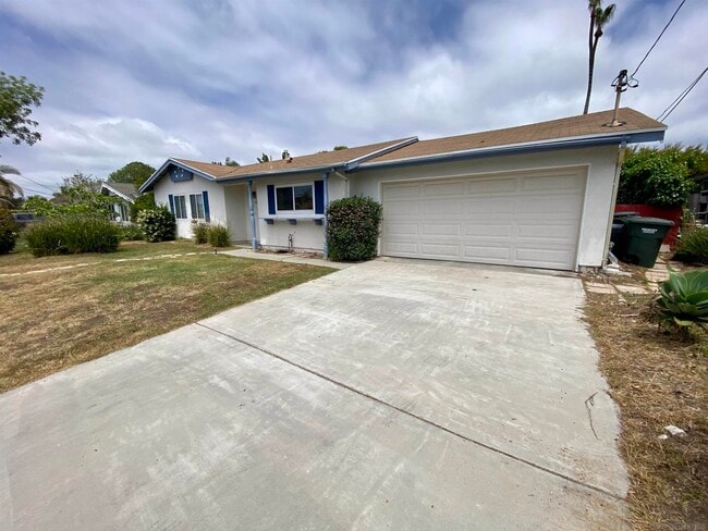 Building Photo - 1741 Lahoud Dr