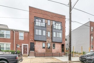 Building Photo - 1518 N 8th St