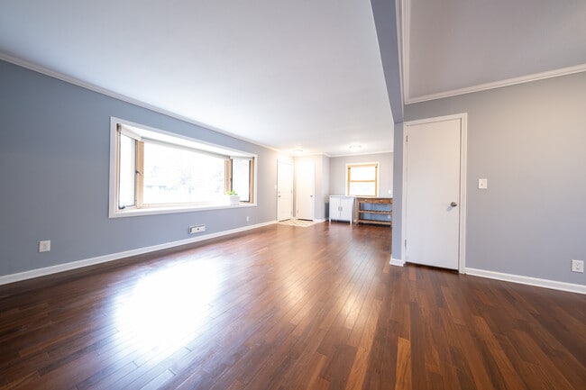 Building Photo - 7745 Vincent Ave S