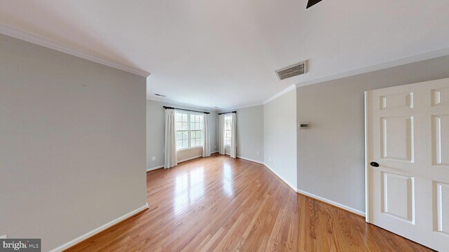 Building Photo - 43799 Abbott Pl