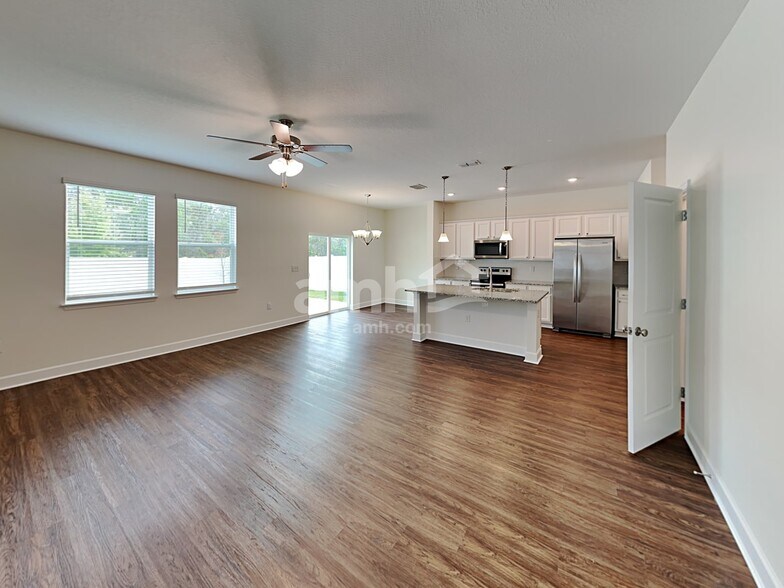 Building Photo - 4345 Reisswood Loop