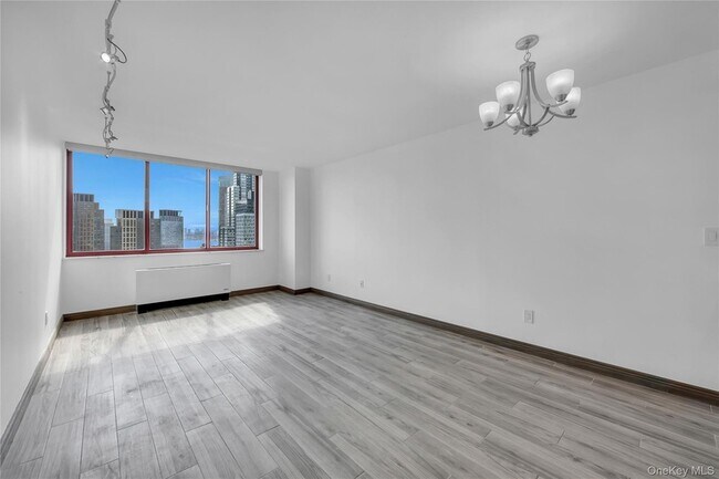 Building Photo - 4-74 48th Avenue Unit 25M