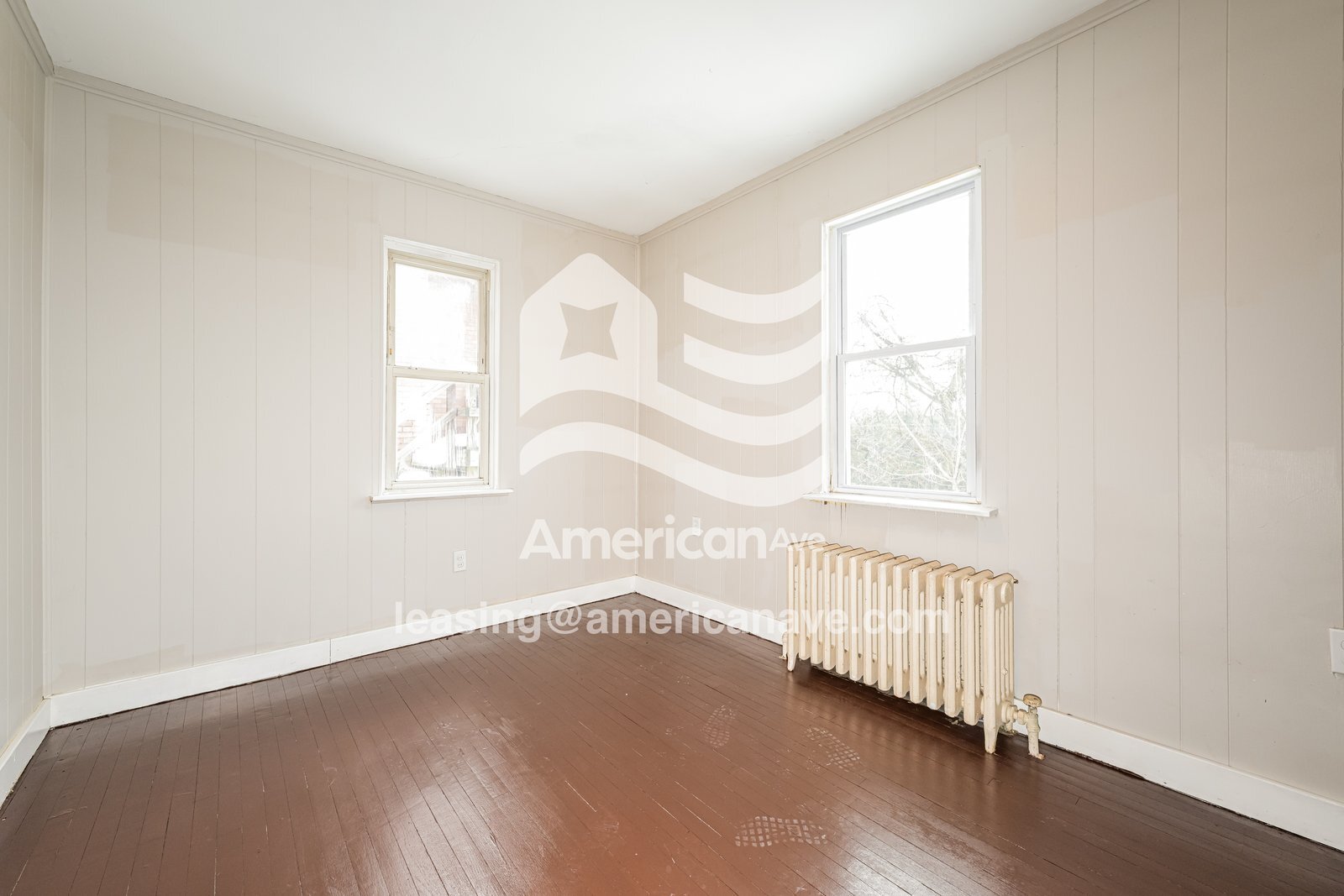 Building Photo - 1818 Plainview Ave