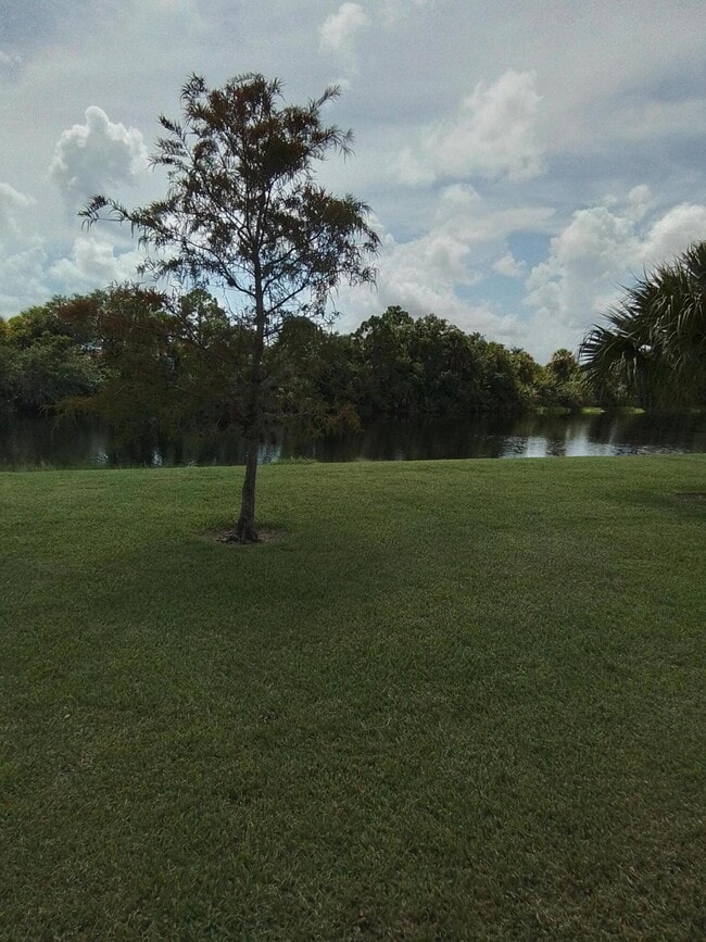 Building Photo - 9834 SW Eastbrook Cir