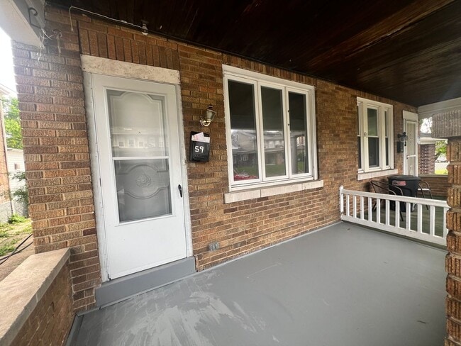 Building Photo - Amazing new Reno house