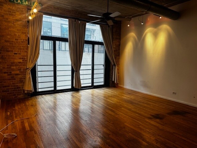 Building Photo - 110 N Peoria St