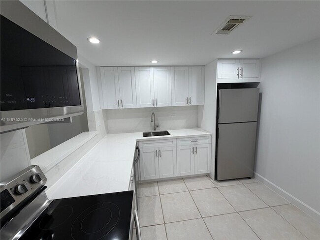 Building Photo - 8101 SW 72nd Ave