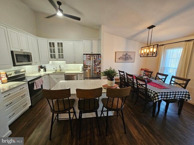 Building Photo - 5909 Wood Sorrels Ct