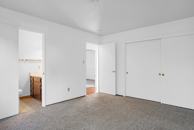 Building Photo - Comfortable 3-Bedroom Home for Rent in Central Davis