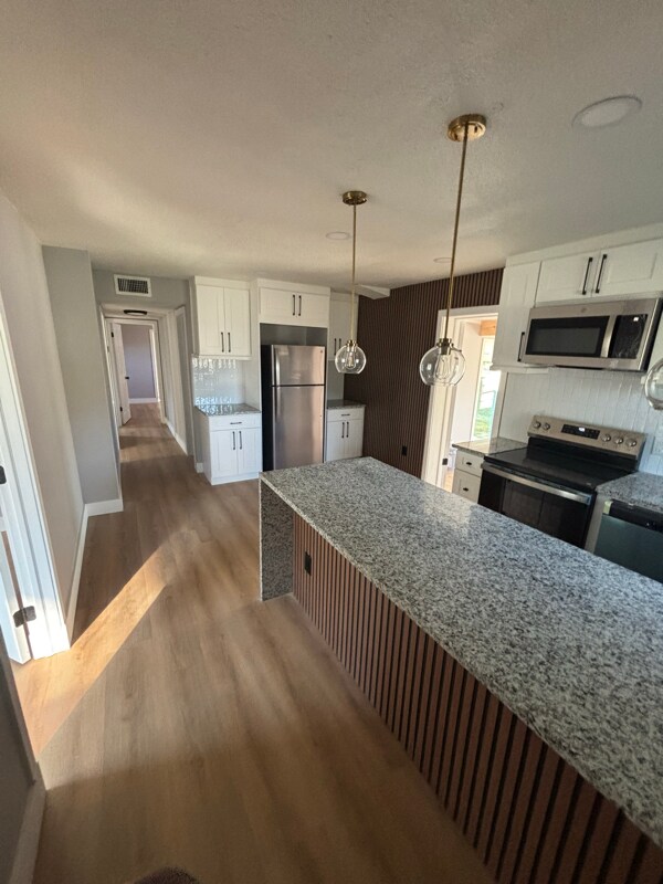 Building Photo - 5500 Huber Dr