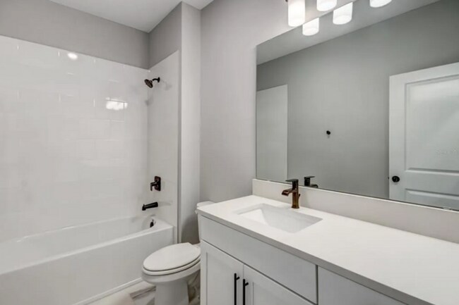 Building Photo - 1745 Hourglass Dr