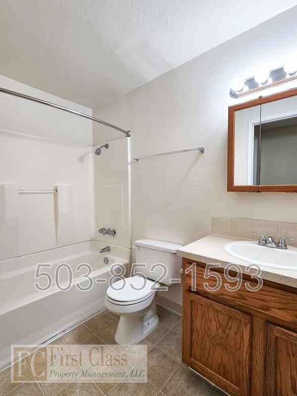 Building Photo - 10056 SW Garrett St